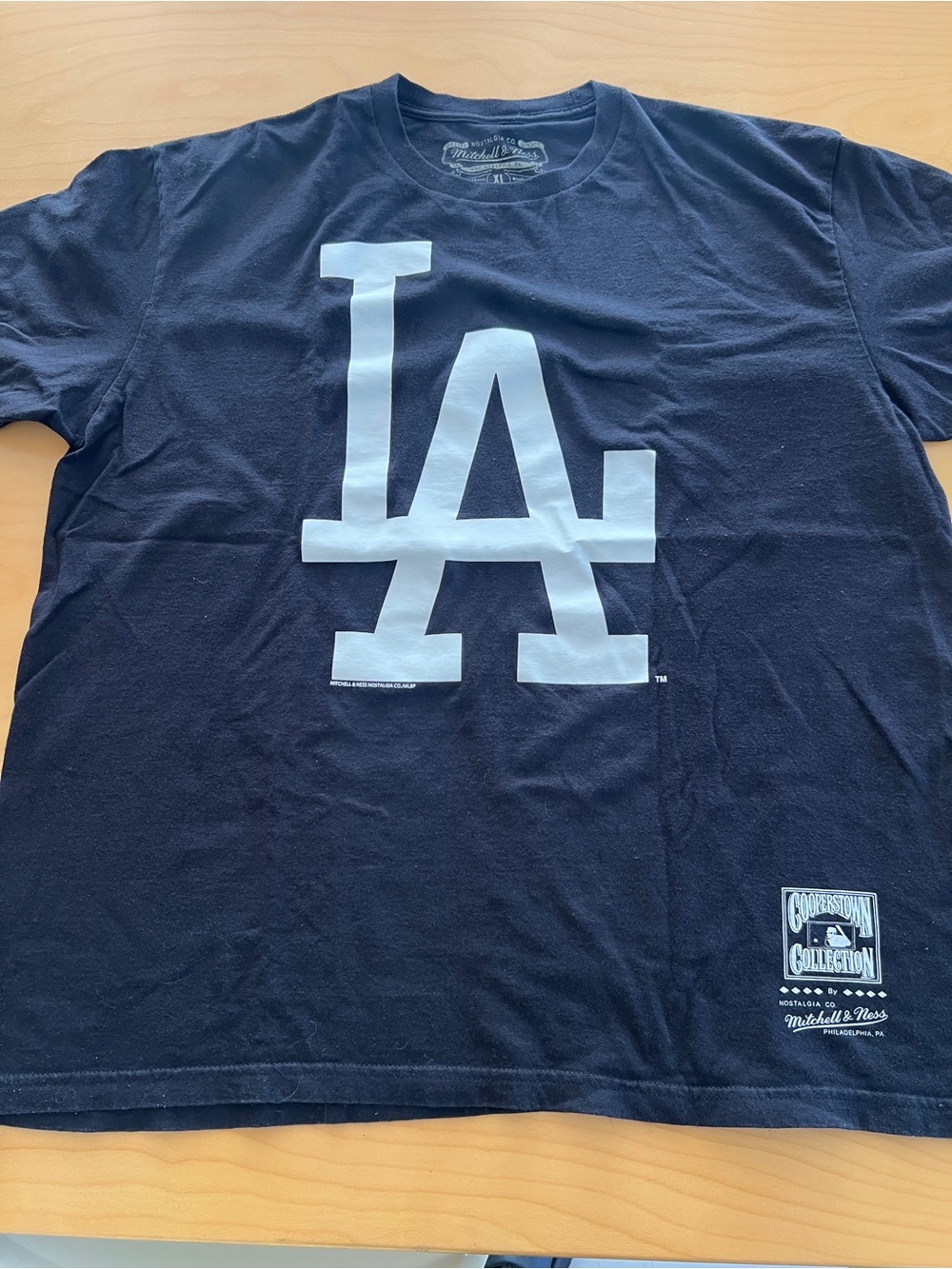 Mitchell & Ness Men's Black Los Angeles Dodgers Team T-Shirt